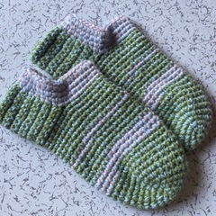 ハンドメイド手編みルームソックスの画像