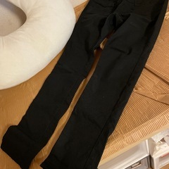 マタニティパンツ、授乳クッション、授乳ケープまとめ売りの画像