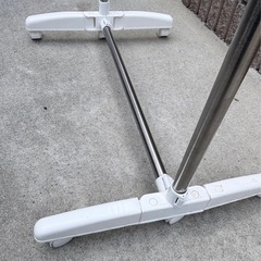 ステンレス I型物干し  キャスター付きの画像