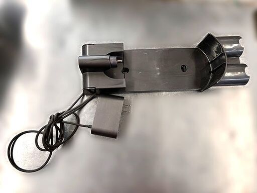 動作品◆Dyson/ダイソン サイクロン式掃除機 V8 Fluffy デジタルモーター◆中古品/通電、動作確認済み