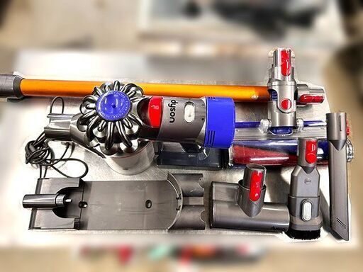 動作品◆Dyson/ダイソン サイクロン式掃除機 V8 Fluffy デジタルモーター◆中古品/通電、動作確認済み