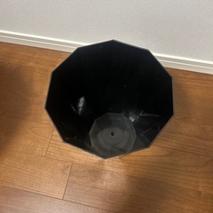 ゴミ箱の画像