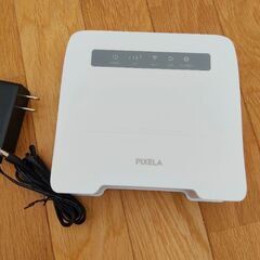 SIMフリーホームルーターとメッシュWiFi中継機の画像