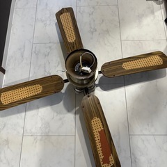 【受け渡し決まりました】シーリングファン照明の画像