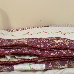 ☺️ワイドW   敷パッド 150✖️208cm 白や紫のタイル柄の画像