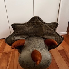 きょうりゅう トリケラトプス  スツール　椅子　置物の画像