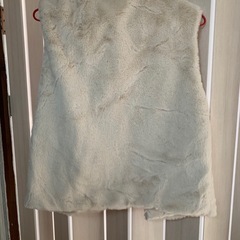 キッズ服 ベスト 130cmの画像