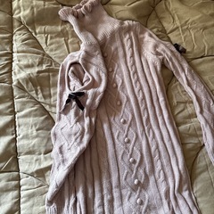 可愛いリボンのセーターの画像