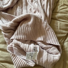 可愛いリボンのセーターの画像