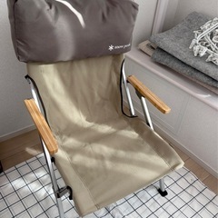 【2脚セット】Snow Peak(スノーピーク)の折りたたみチェア（椅子、ドリンクホルダー、クッション、椅子の収納カバー、ローチェア30 カーキ）の画像