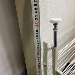 【受付終了】シューズラック 大容量 ホワイト 突っ張りタイプ 折りたたみ可の画像