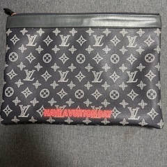 ルイヴィトン「クラッチバック」の画像