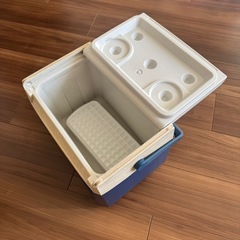 クーラーボックスの画像