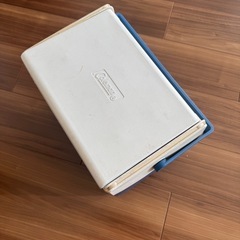 クーラーボックスの画像