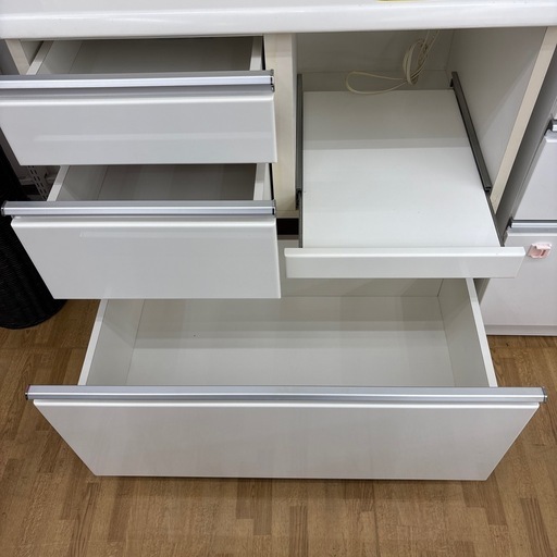 【ドリーム川西店御来店限定】☆ジモティー見たよ♪割引☆ニトリ　2枚扉食器棚　クリーニング済み 【2125560000038044】