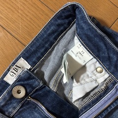 GYDAスキニーデニムパンツXSの画像
