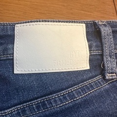 GYDAスキニーデニムパンツXSの画像