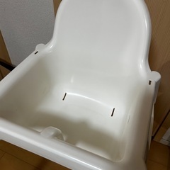 ベビーチェア　IKEAの画像