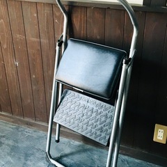 美品　使用数回　COSCO 折り畳み踏み台
の画像