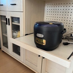 食器棚　の画像