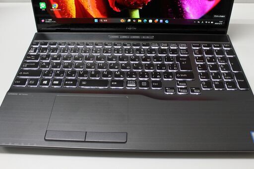 【中古ノートPC】富士通〈LIFEBOOK AH-X/D3〉Intel Coe i7/SSD1TB/メモリ8GB ⑤