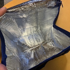 「ザ・プレミアム・モルツ」とコールマンがコラボレーションしたオリジナルクーラーバッグでの画像