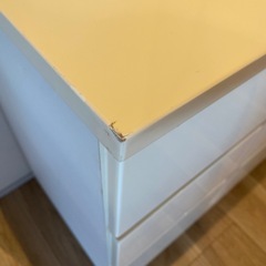 オフホワイト　チェストの画像