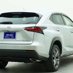 今日も一歩前へ。あなたの挑戦を応援しています。レクサス ＮＸ２００ｔ 　200t Fスポーツの画像