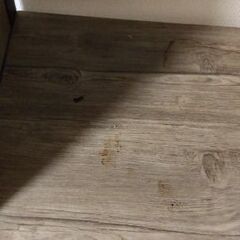 パソコンデスクの画像