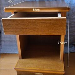 ベッドサイドテーブル◆ナイトテーブル◆小机◆シモンズ(訳あり)の画像