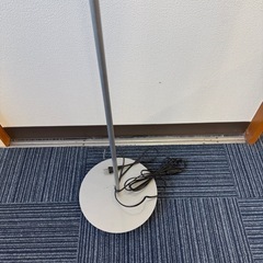 ◎スタンドライト ホワイトベース 優しい光 間接照明の画像