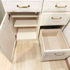 【美品】 ニトリ 、キッチンカウンター(シナモ80 WH) の画像
