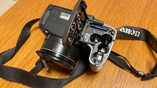 Canon PowerShot S5 IS単三電池稼働