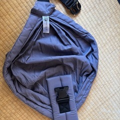 kerätä グレー 抱っこひもの画像