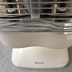 遠赤外線ヒーター　ダイキンの画像