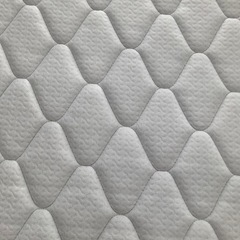 クイーンサイズベッドマット（カバー着用で使用半年未満）の画像