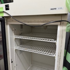冷蔵ショーケースの画像