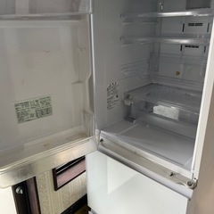 年式新しめ冷蔵庫　本文をよくお読み下さいの画像