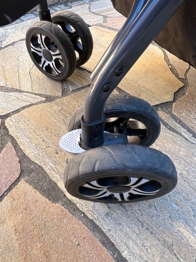 カトージ2人乗りベビーカー