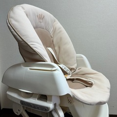 コンビ 電動ハイローチェアの画像