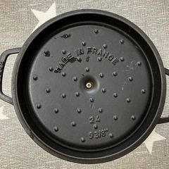 【取引中】ストウブ鍋  ココット　24cmの画像