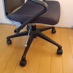 キャスター付き椅子 チェア（受け渡し予定者あり）の画像