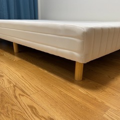 脚付きマットレスベッド
の画像