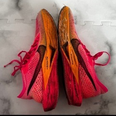 Nike ZoomX Vaporfly NEXT% 3 の画像