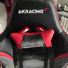 ゲーミングチェアを差し上げます。の画像