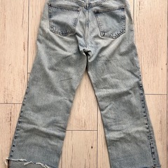 ZARAジーンズ　38の画像