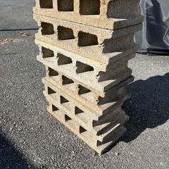 【差し上げます】コンクリートブロックの画像