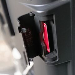 SHARP　液晶カラーテレビ　LC-20E5　AQUOSの画像