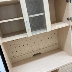 A-861【リユースのサカイ野々市店】ジモティ来店特価‼ 食器棚 木製 木目調 ライトブラウン クリーニング済みの画像