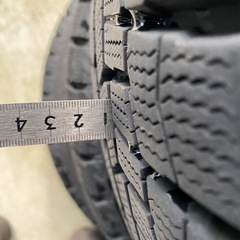 185\60R15スタッドレスタイヤホイールセットの画像